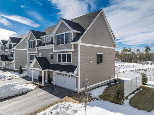 42 Green Road, Newmarket, NH 03857