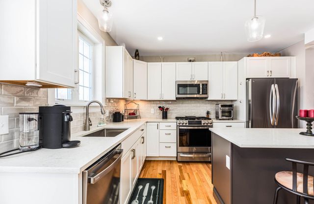 42 Green Road, Newmarket, NH 03857