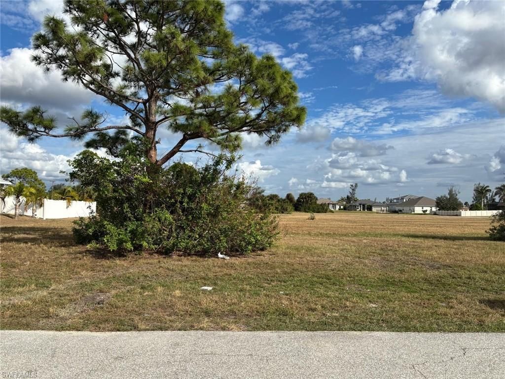 2353 NW 37th PL, CAPE CORAL, FL 33993 — photo 4
