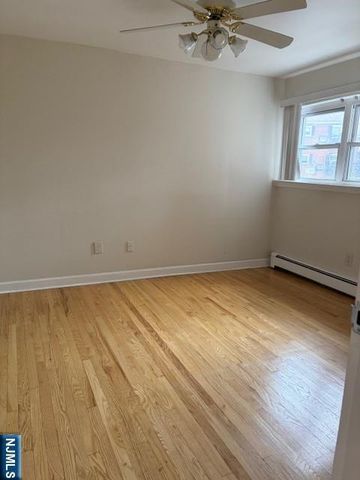50 Main Street Apt 2A, Lodi, NJ 07644