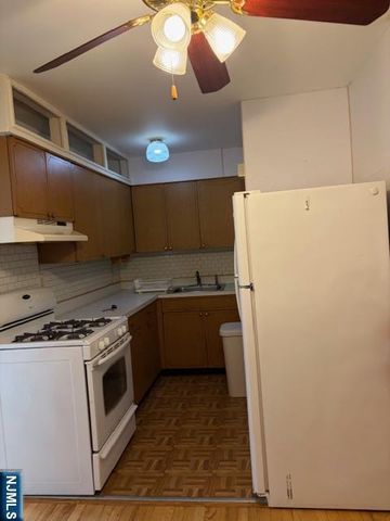 50 Main Street Apt 2A, Lodi, NJ 07644