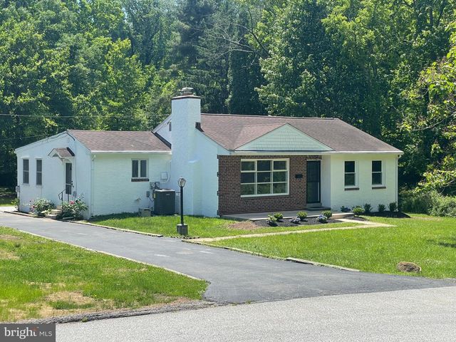 10 YORKTOWN AVE, West Chester, PA 19382