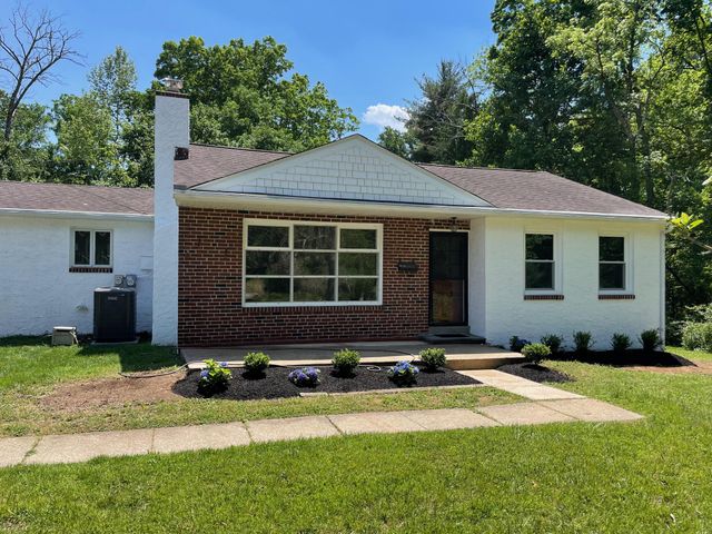 10 YORKTOWN AVE, West Chester, PA 19382