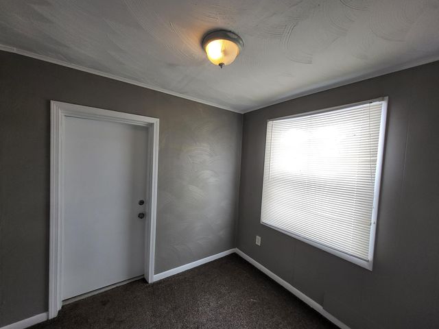 420 E Meyers Avenue, Hazel Park, MI 48030