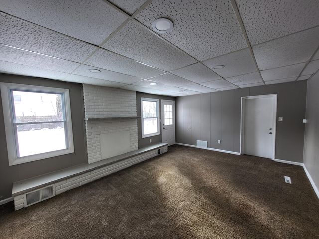 420 E Meyers Avenue, Hazel Park, MI 48030