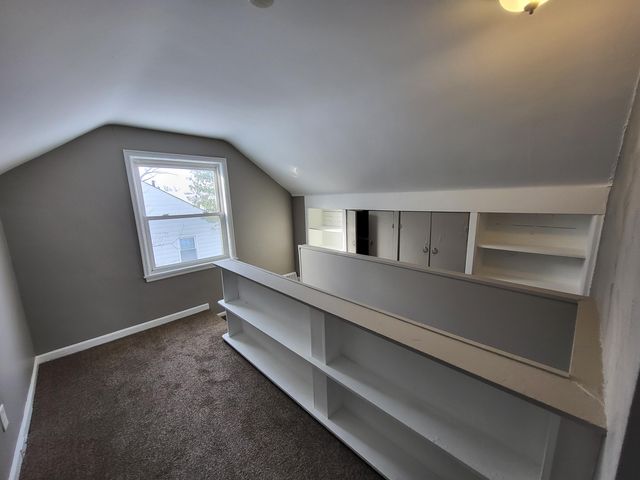 420 E Meyers Avenue, Hazel Park, MI 48030