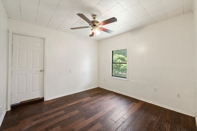 109 E Tyler Street, Ennis, TX 75119