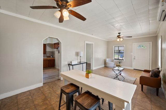109 E Tyler Street, Ennis, TX 75119