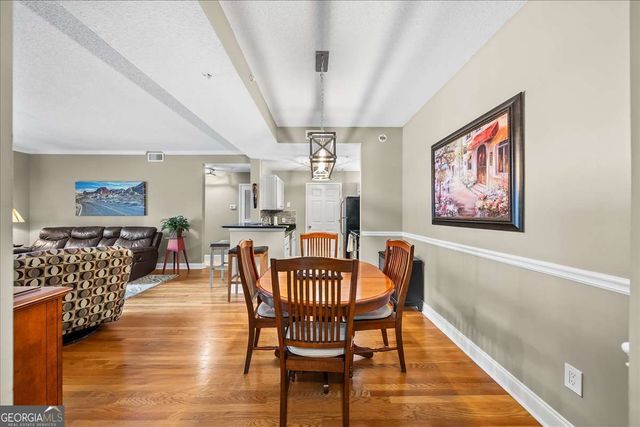 1074 Peachtree Walk NE B401, Atlanta, GA 30309