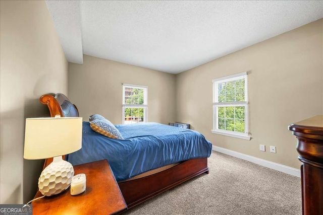 1074 Peachtree Walk NE B401, Atlanta, GA 30309