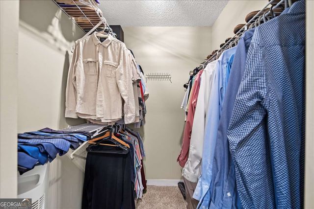 1074 Peachtree Walk NE B401, Atlanta, GA 30309