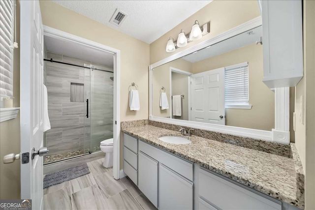 1074 Peachtree Walk NE B401, Atlanta, GA 30309