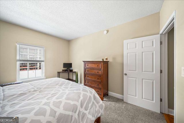 1074 Peachtree Walk NE B401, Atlanta, GA 30309