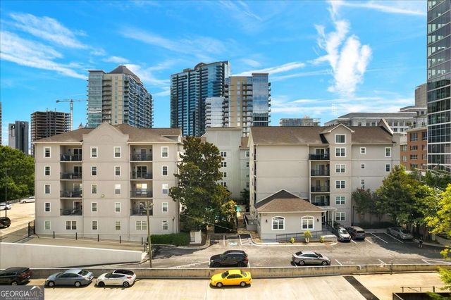 1074 Peachtree Walk NE B401, Atlanta, GA 30309