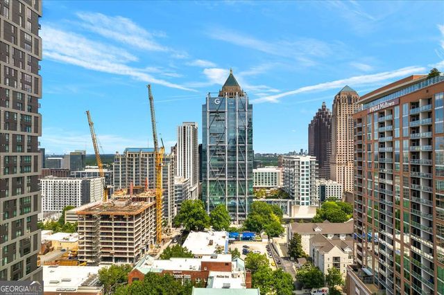1074 Peachtree Walk NE B401, Atlanta, GA 30309