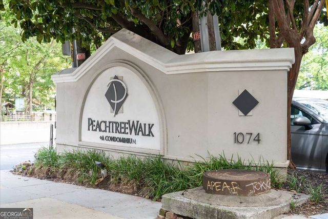 1074 Peachtree Walk NE B401, Atlanta, GA 30309