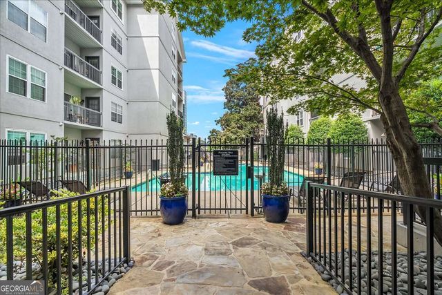 1074 Peachtree Walk NE B401, Atlanta, GA 30309