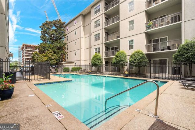1074 Peachtree Walk NE B401, Atlanta, GA 30309