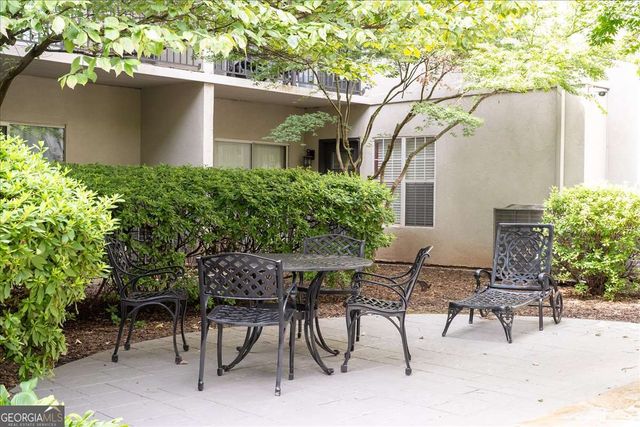 1074 Peachtree Walk NE B401, Atlanta, GA 30309