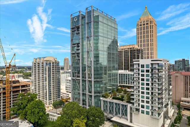 1074 Peachtree Walk NE B401, Atlanta, GA 30309