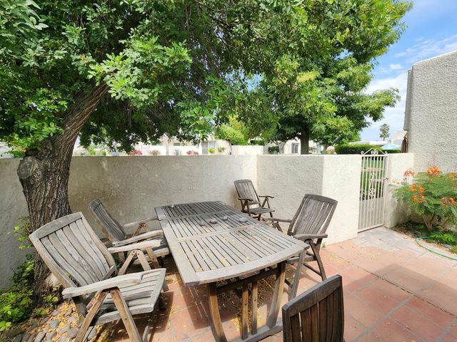 1663 Fairway Circle, Palm Springs, CA 92264