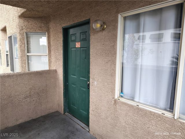 6552 Wilma Avenue 202, Las Vegas, NV 89108