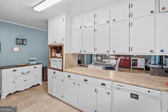 226 Waddell Road, Bremen, GA 30110