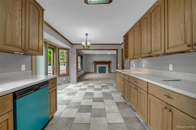 34276 Cherry Hill Lane, Chesterfield, MI 48047