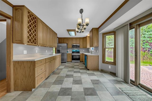 34276 Cherry Hill Lane, Chesterfield, MI 48047