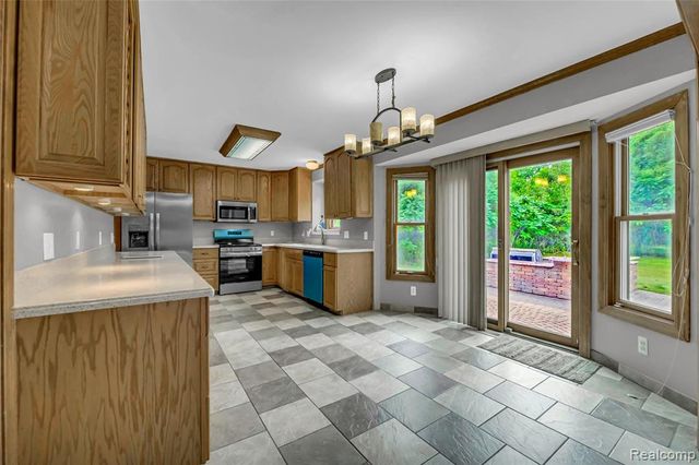 34276 Cherry Hill Lane, Chesterfield, MI 48047