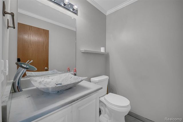 34276 Cherry Hill Lane, Chesterfield, MI 48047