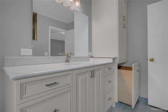 34276 Cherry Hill Lane, Chesterfield, MI 48047