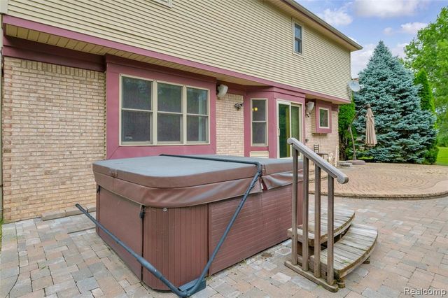 34276 Cherry Hill Lane, Chesterfield, MI 48047