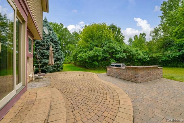 34276 Cherry Hill Lane, Chesterfield, MI 48047
