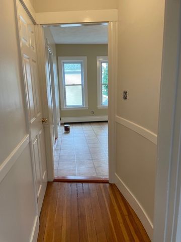 87 Pond St 2, Waltham, MA 02453
