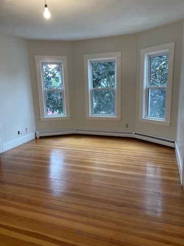 87 Pond St 2, Waltham, MA 02453