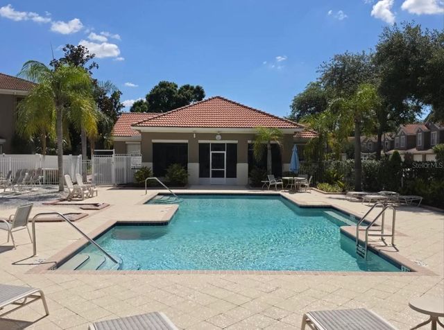 15215 AMBERLY DRIVE 907, Tampa, FL 33647