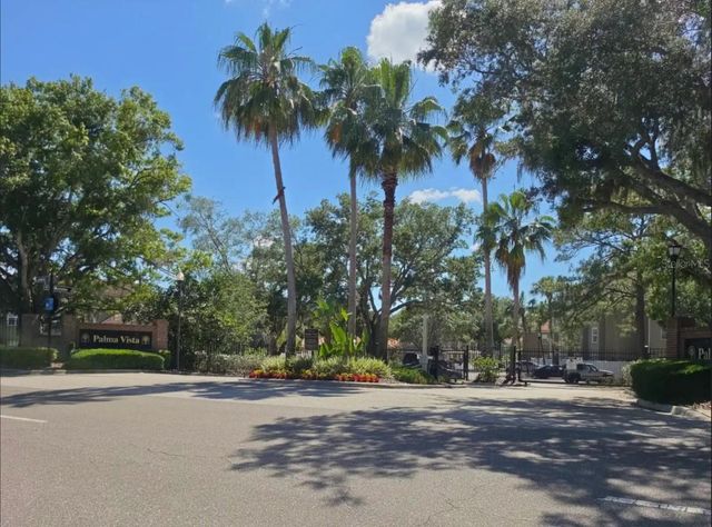 15215 AMBERLY DRIVE 907, Tampa, FL 33647