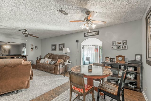 37 Spreading Oak, Trinity, TX 75862