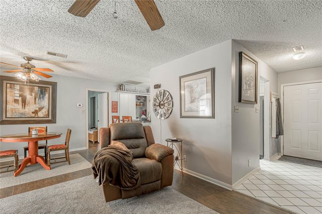 37 Spreading Oak, Trinity, TX 75862