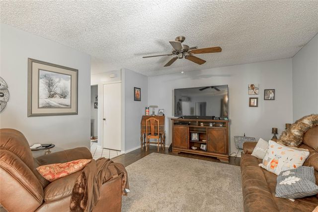 37 Spreading Oak, Trinity, TX 75862