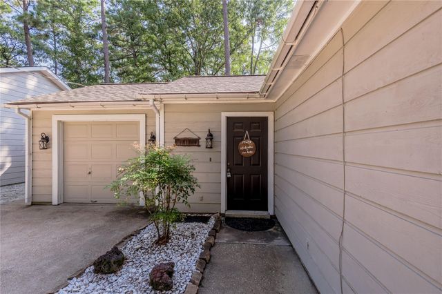 37 Spreading Oak, Trinity, TX 75862