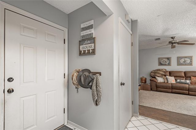 37 Spreading Oak, Trinity, TX 75862