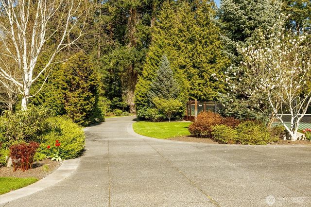 5848 Mutiny Bay Road, Freeland, WA 98249