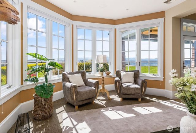 5848 Mutiny Bay Road, Freeland, WA 98249