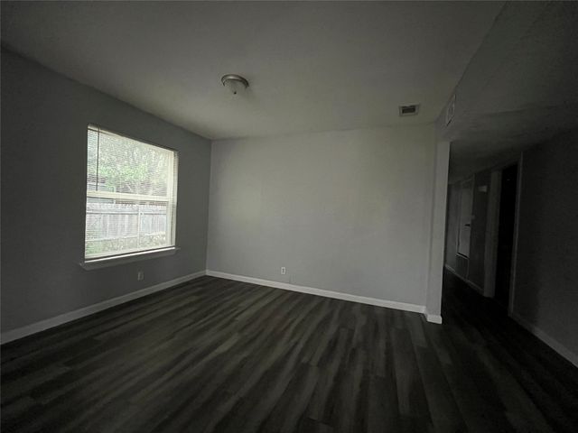 2020 Nomas Street, Dallas, TX 75212