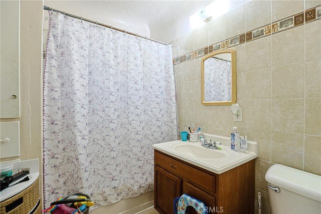 410 E 60th St, Long Beach, CA 90805