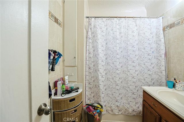 410 E 60th St, Long Beach, CA 90805