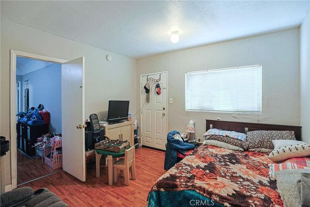 410 E 60th St, Long Beach, CA 90805