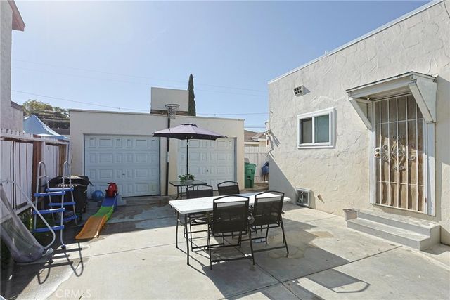 410 E 60th St, Long Beach, CA 90805